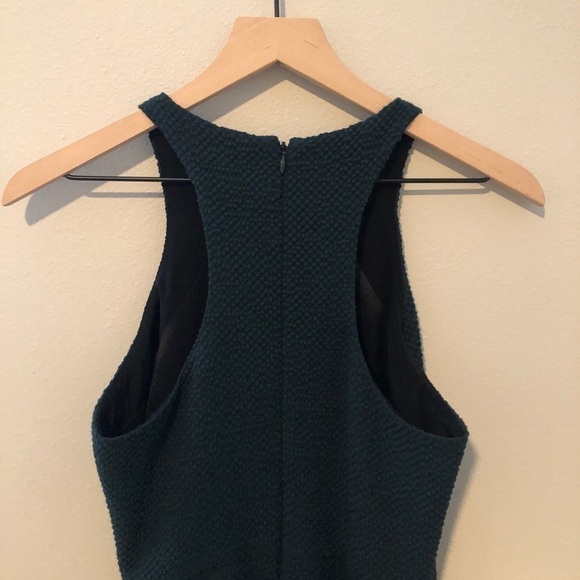 Elizabeth and James Sleeveless Dress - Picture 4 of 7